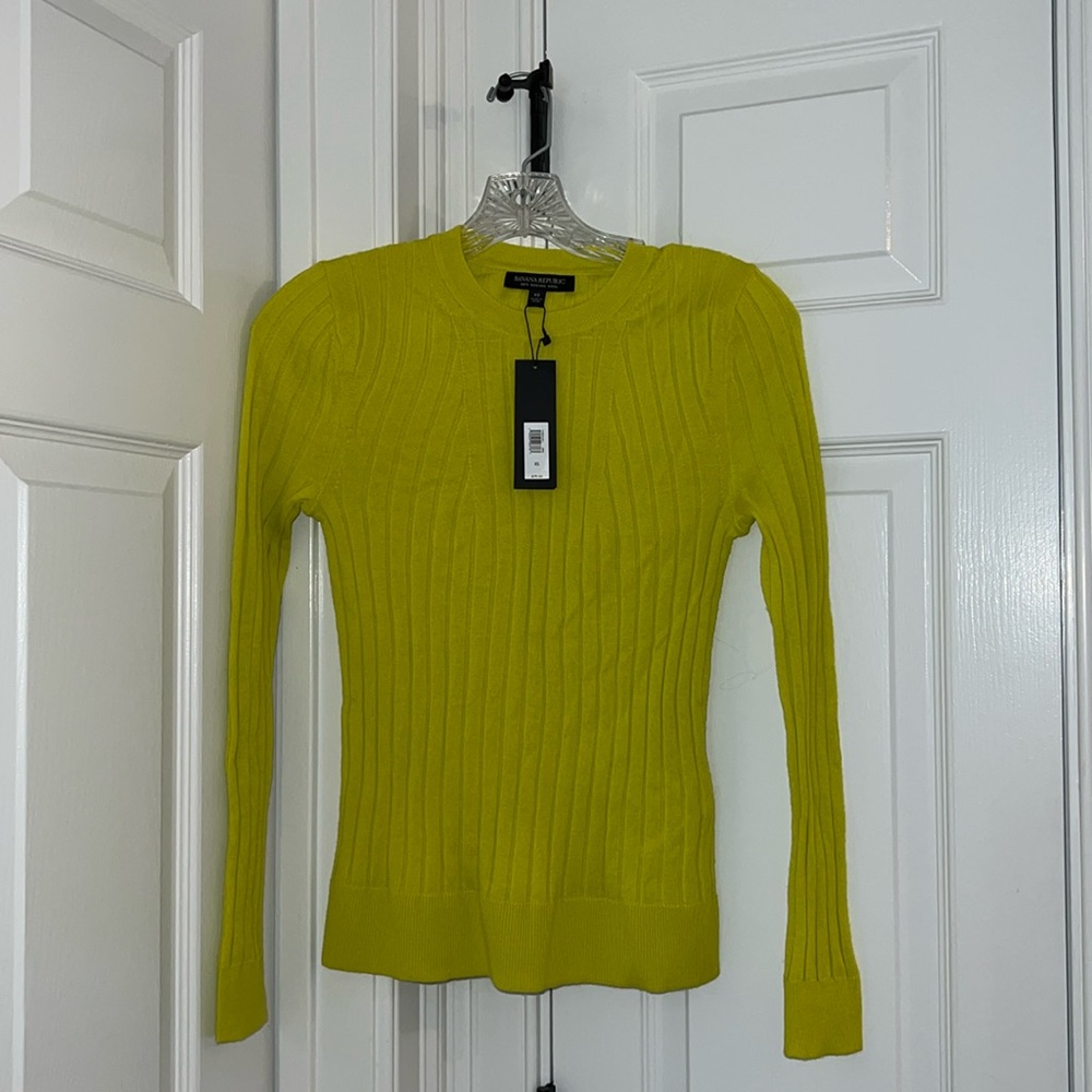 NWT Banana Republic sweater